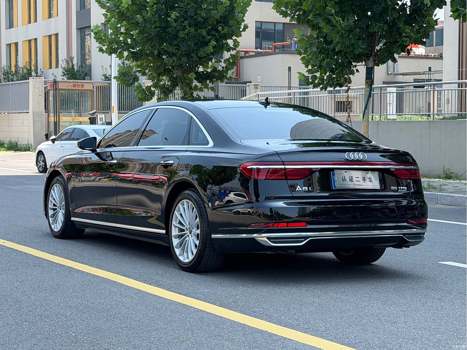 Audi A8L, 2021 11