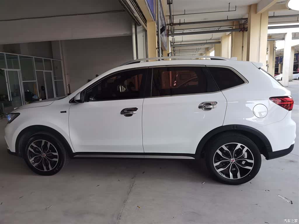Roewe RX5, 2017 25