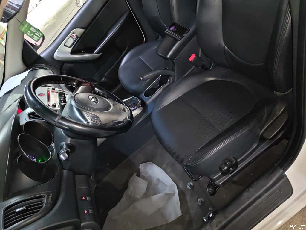 Kia GLS, 2014 11