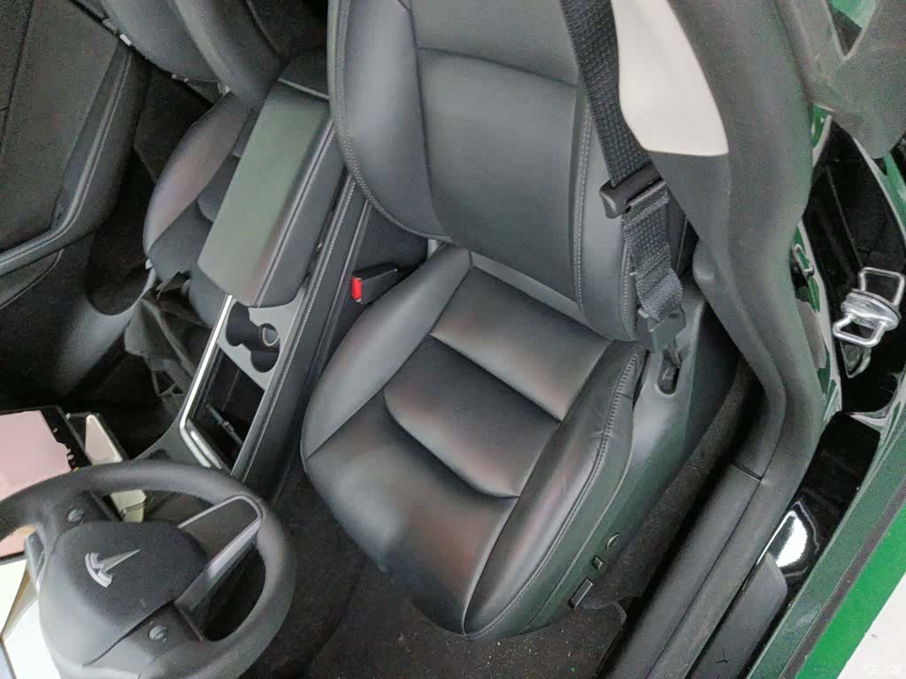 Tesla Model Y, 2024 15