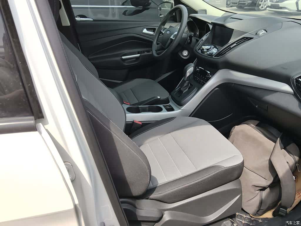 Ford Kuga, 2016 19