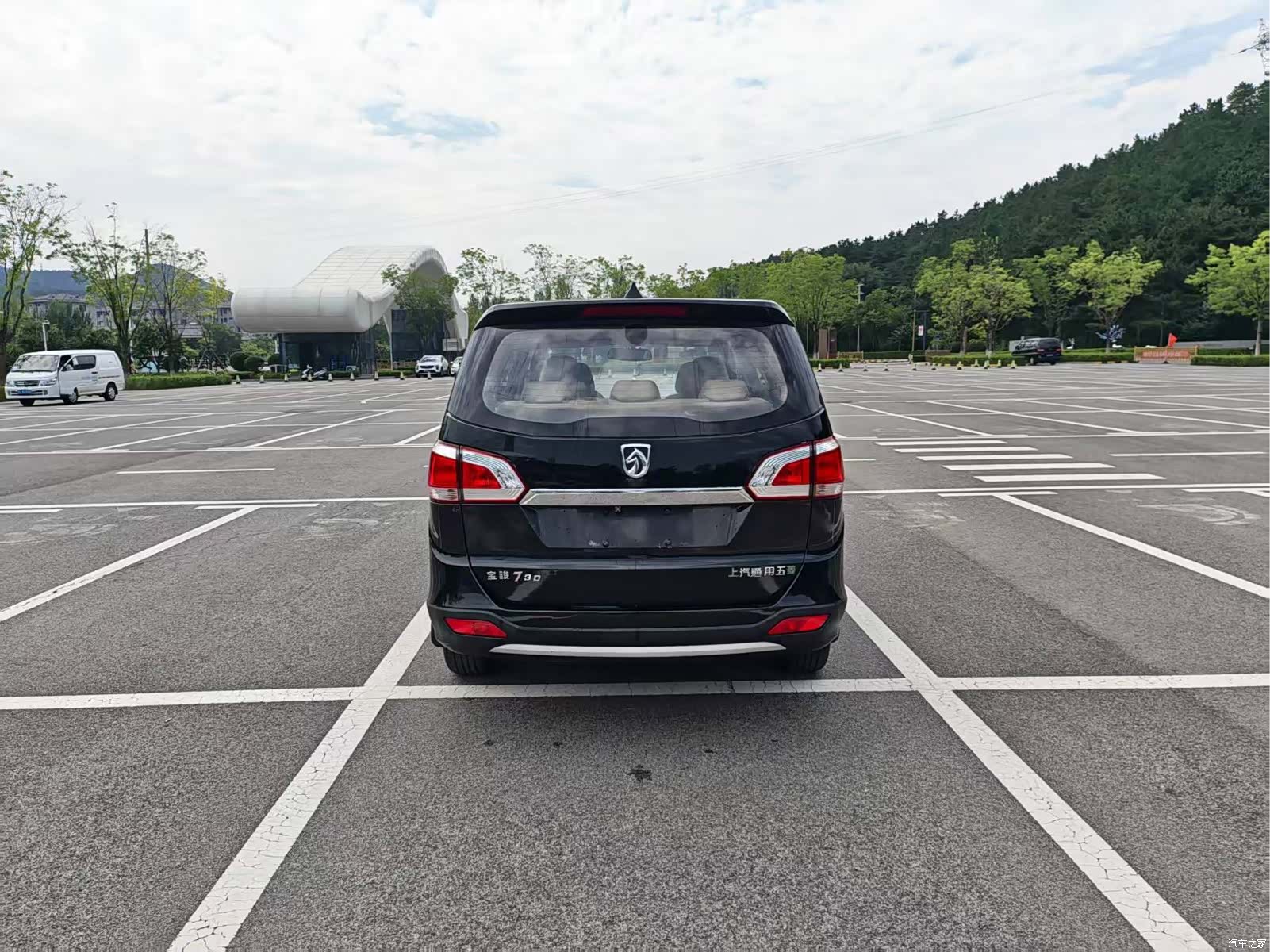 Wuling 730, 2015 8