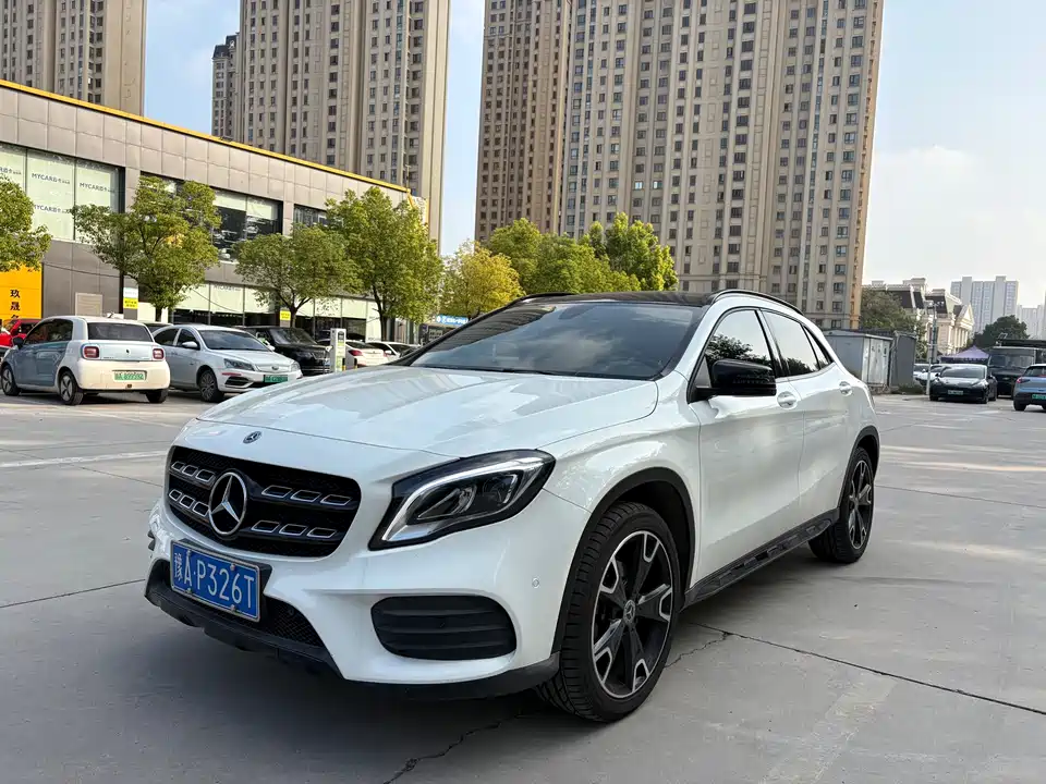 Mercedes-Benz GLA