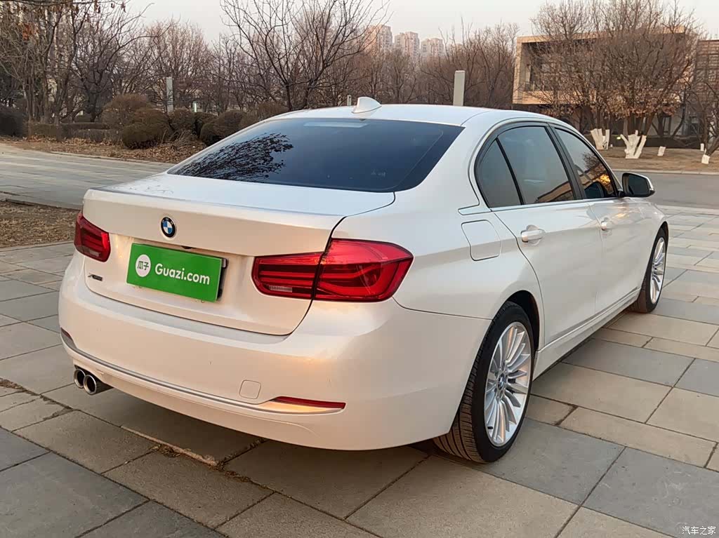 BMW 3 Series, 2018 все фото