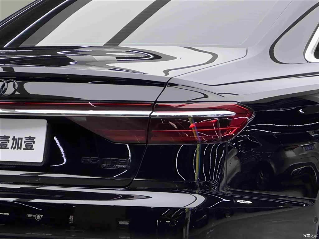 Audi A8L, 2024 23