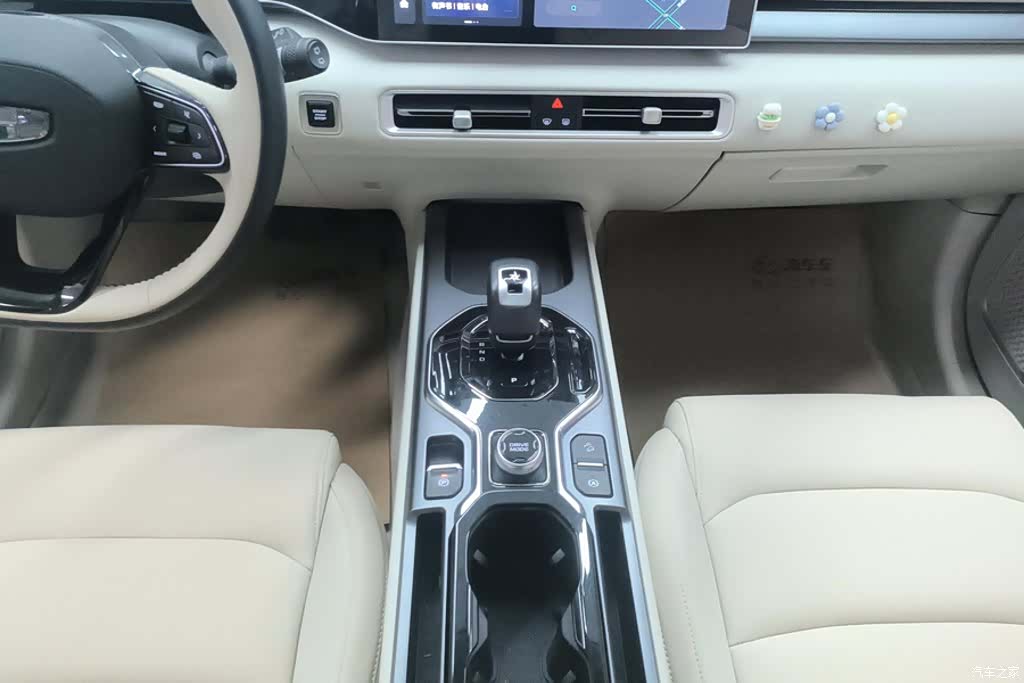 Geely Icon, 2023 16