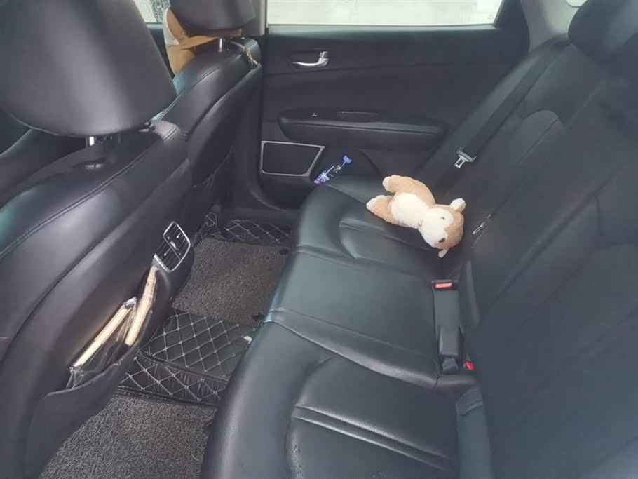 Kia K5 Kia K5