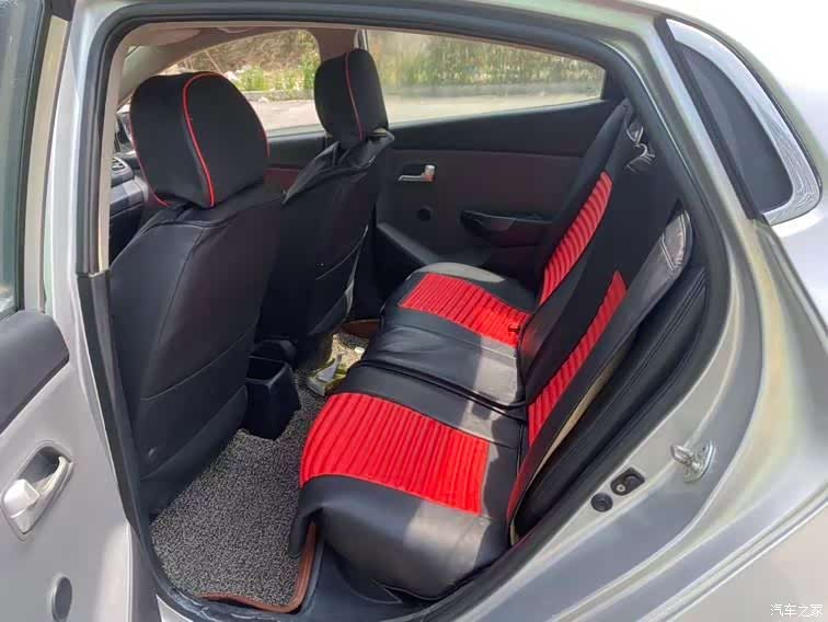 Kia K2, 2011 6