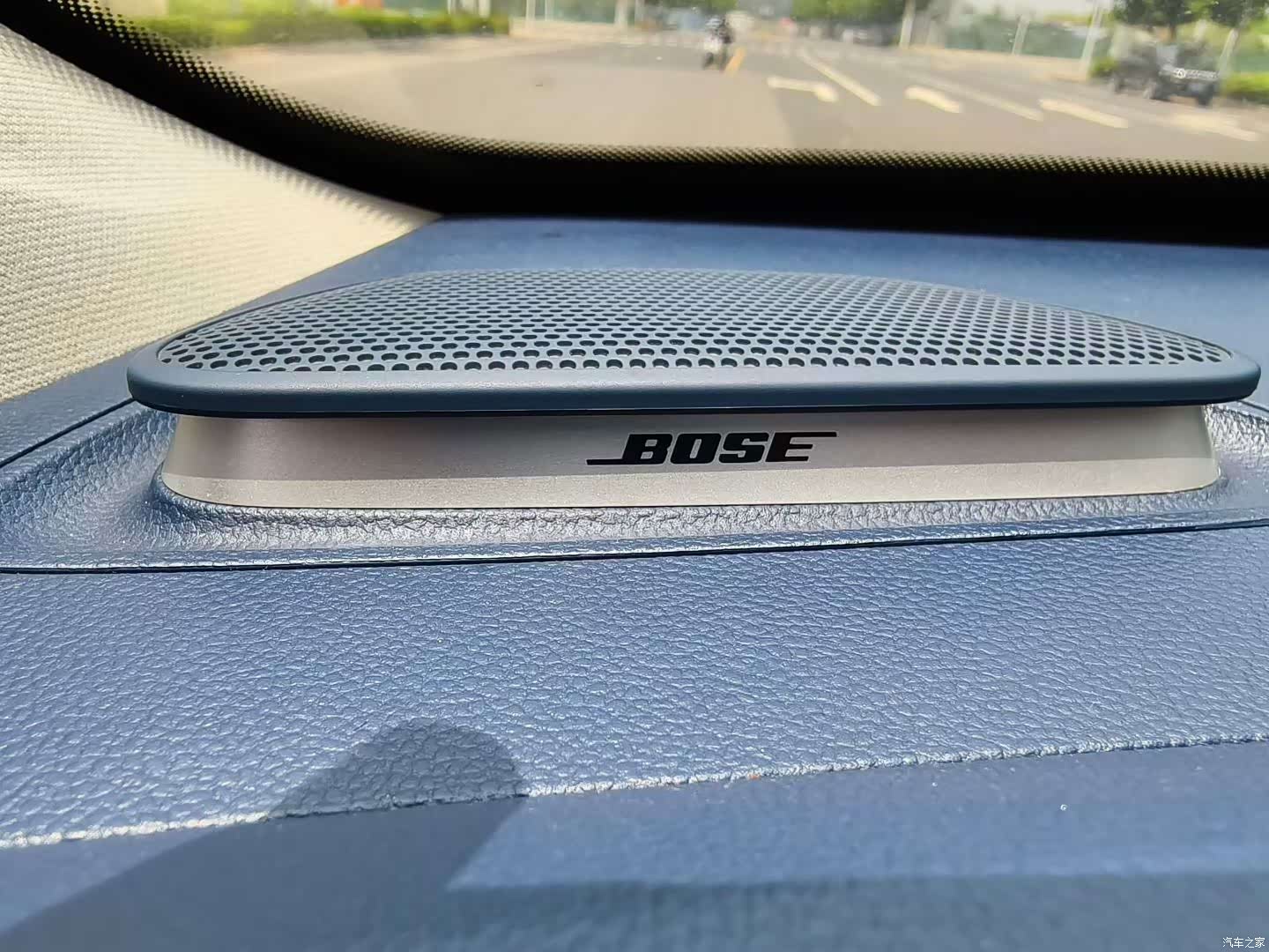 Roewe iMAX8, 2022 6