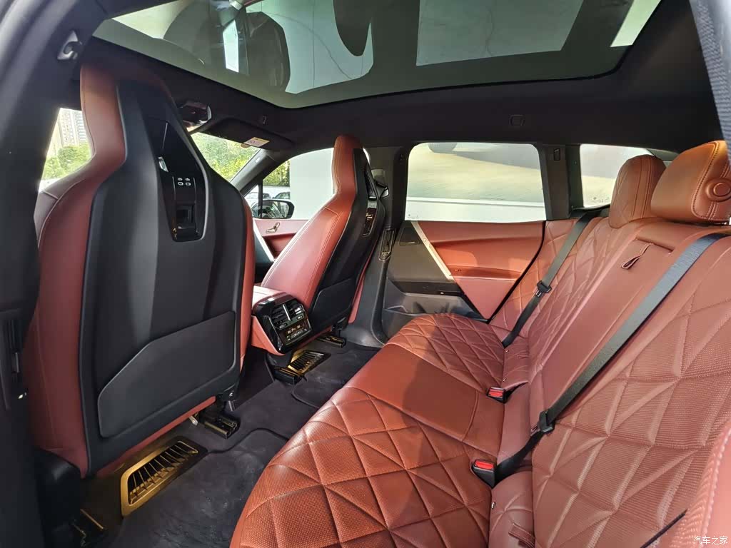 BMW iX, 2023 12