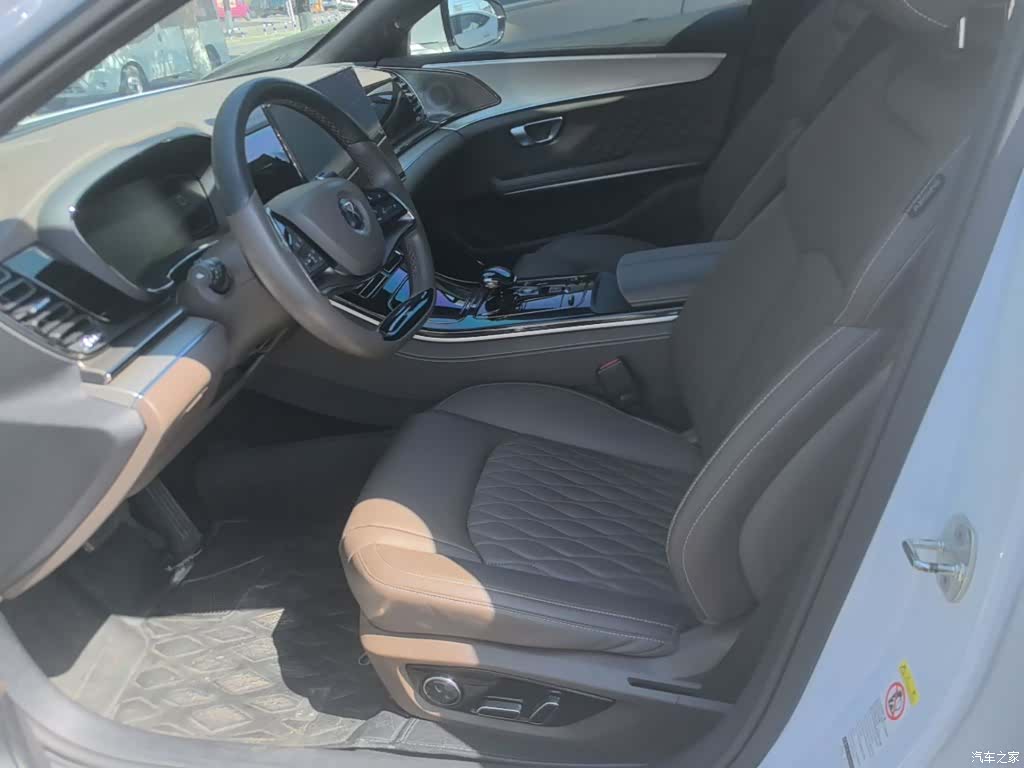 BYD Han, 2023 11