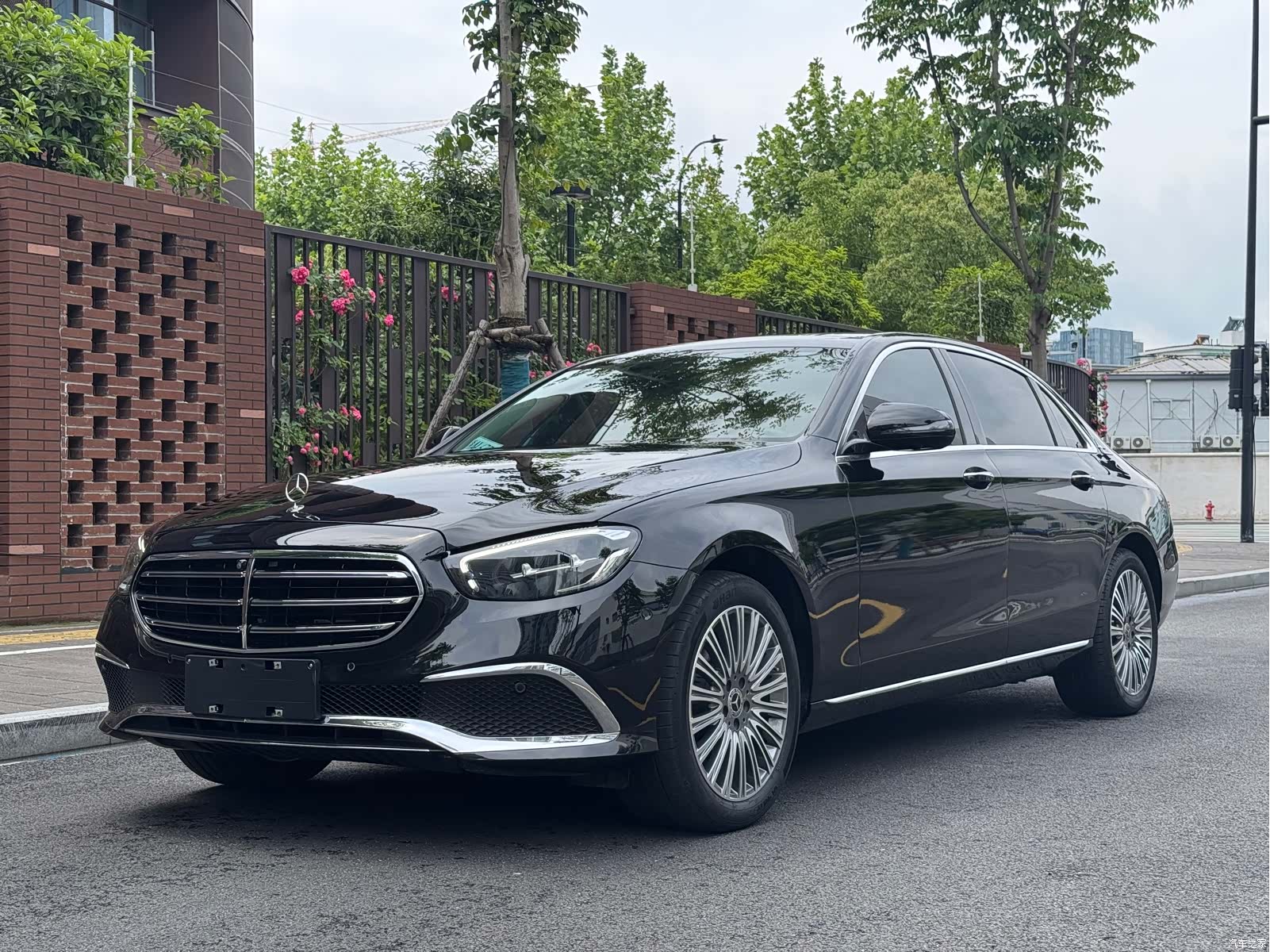 Mercedes-Benz E-Class, 2023 1