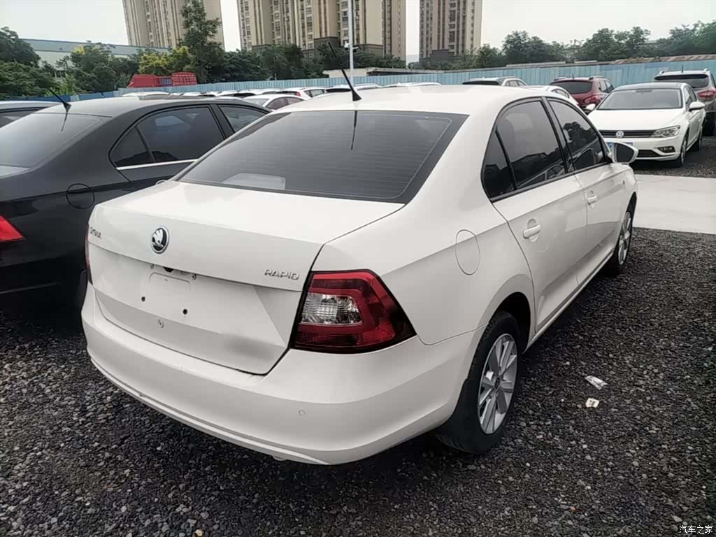 Skoda Rapid, 2017 7