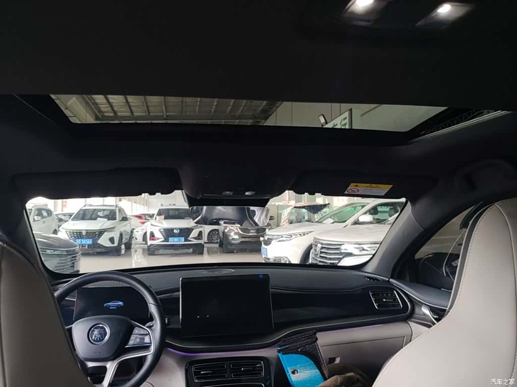 BYD Qin, 2023 18