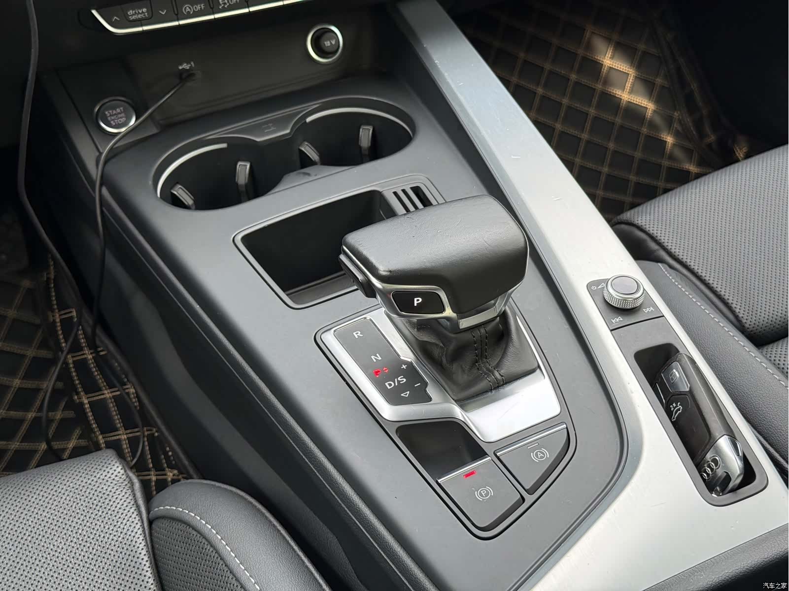 Audi A4L, 2022 13