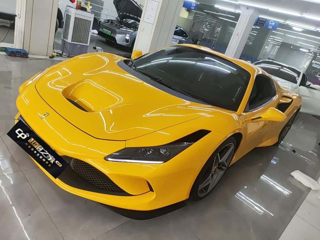 Ferrari F8