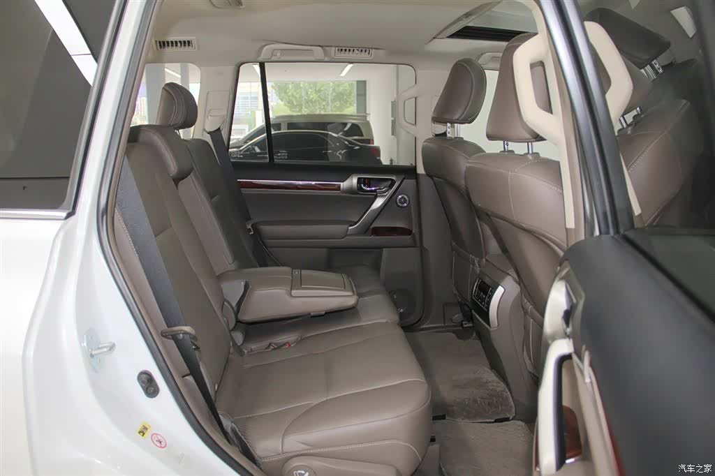 Lexus GX, 2012 9
