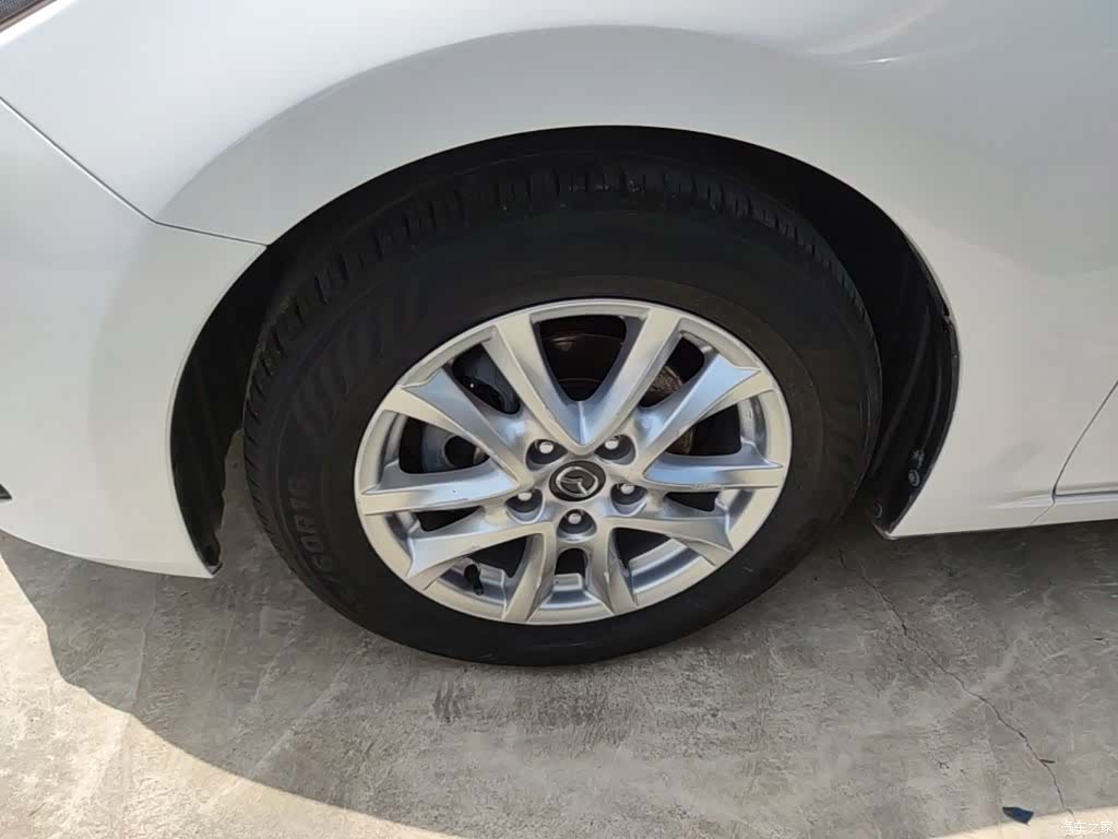 Mazda Mazda3, 2016 25