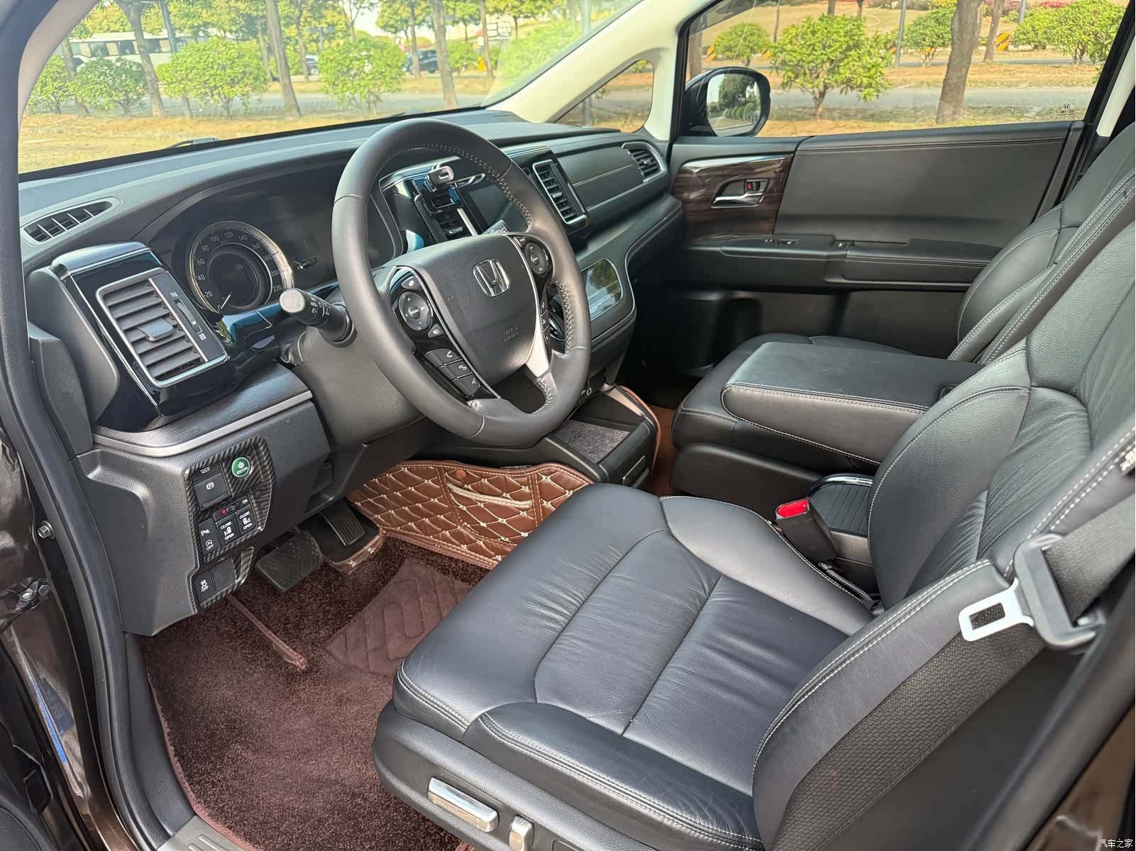 Honda Elysion, 2018 10