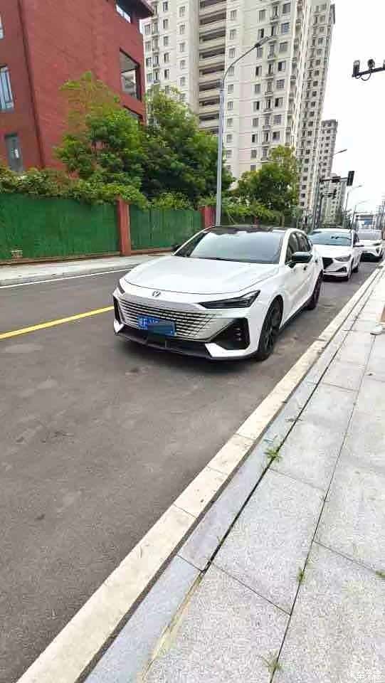 Changan UNI-V, 2023 1