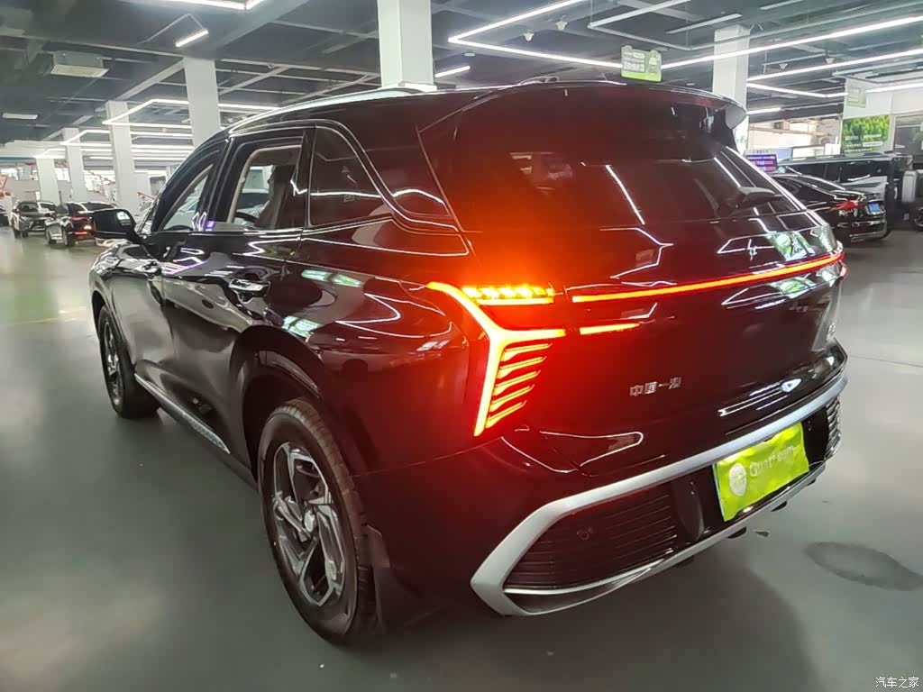 Hongqi HS3, 2025 все фото
