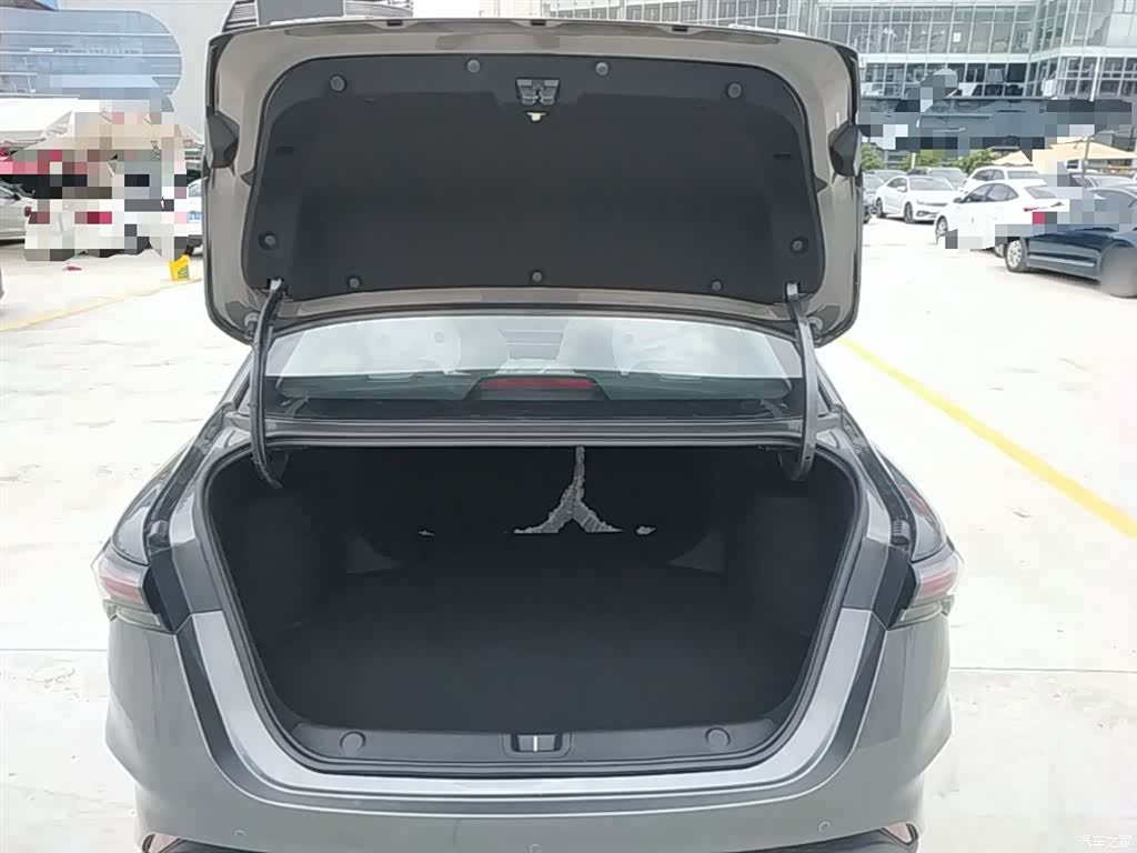 Geely Binray, 2026 19
