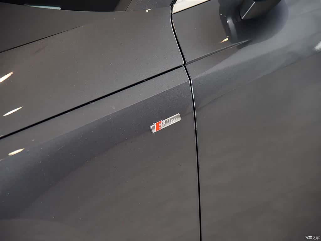 Audi A4L, 2022 16