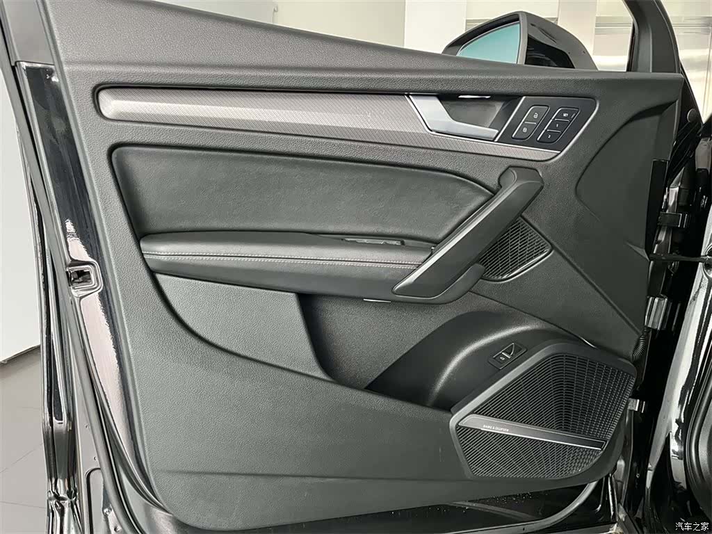 Audi Q5L, 2022 13