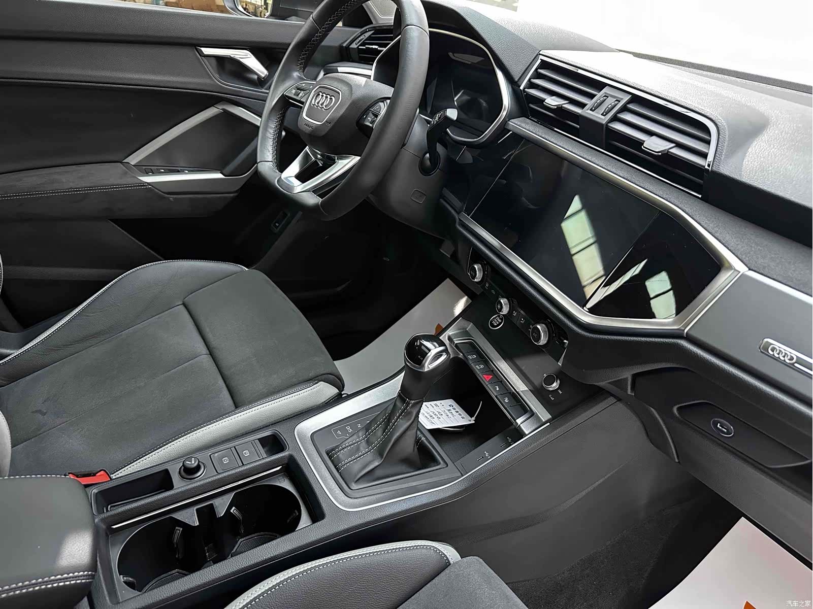 Audi Q3, 2022 15