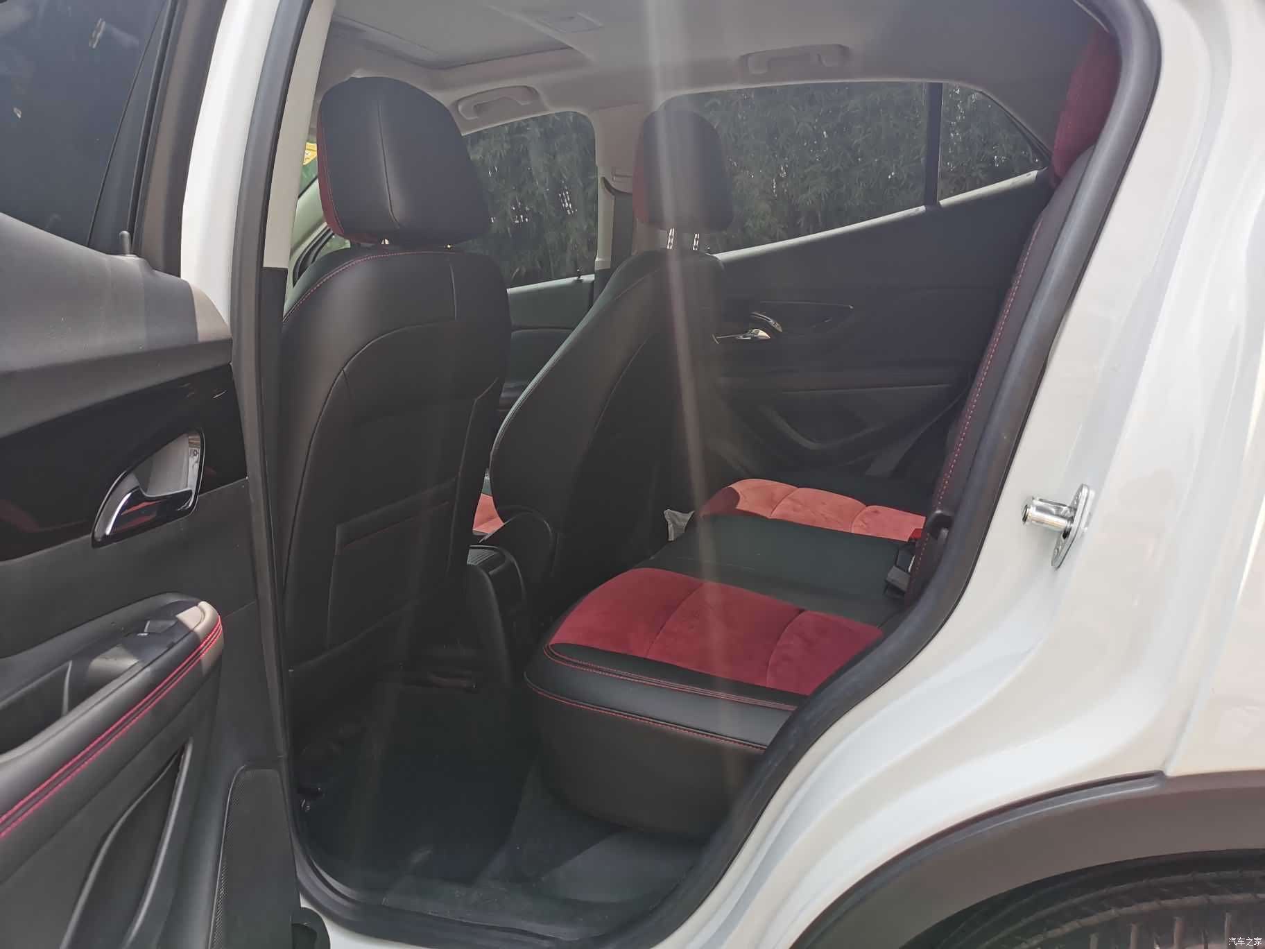 Buick Encore, 2019 11