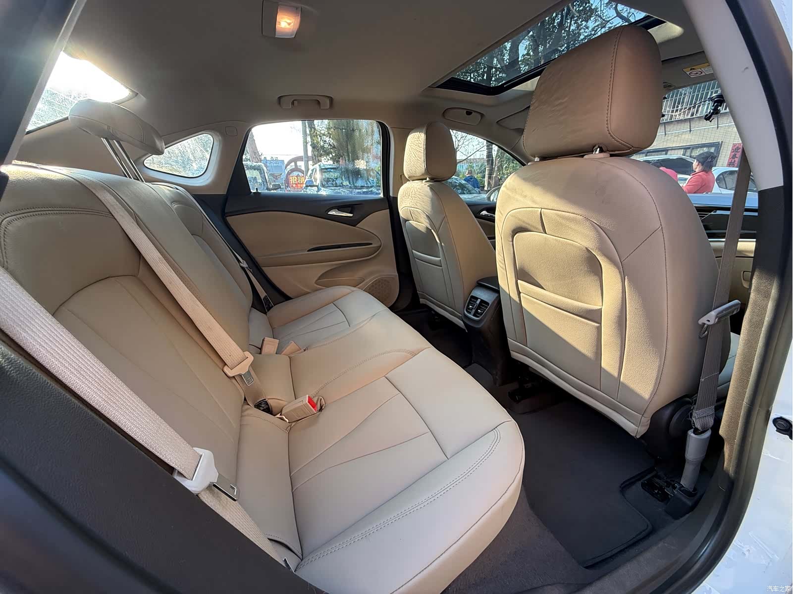 Buick Verano, 2017 11