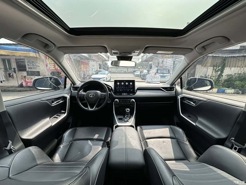 Toyota Wildlander, 2022 17