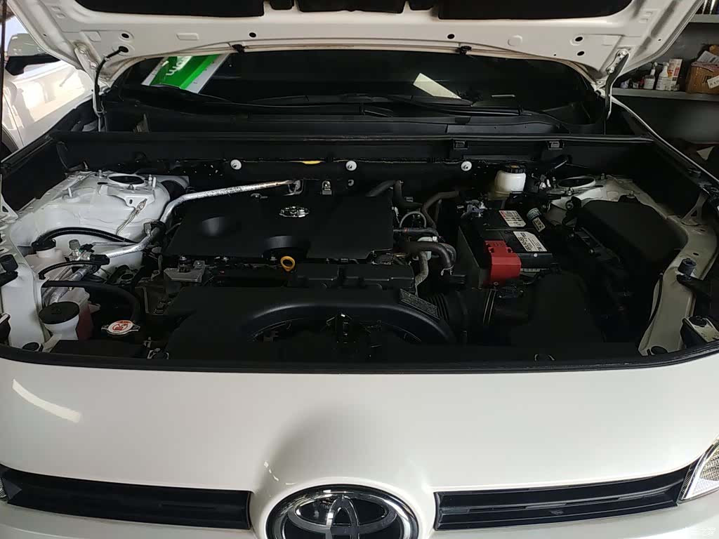 Toyota Wildlander, 2022 10