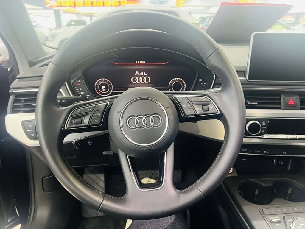 Audi A4L, 2019 17