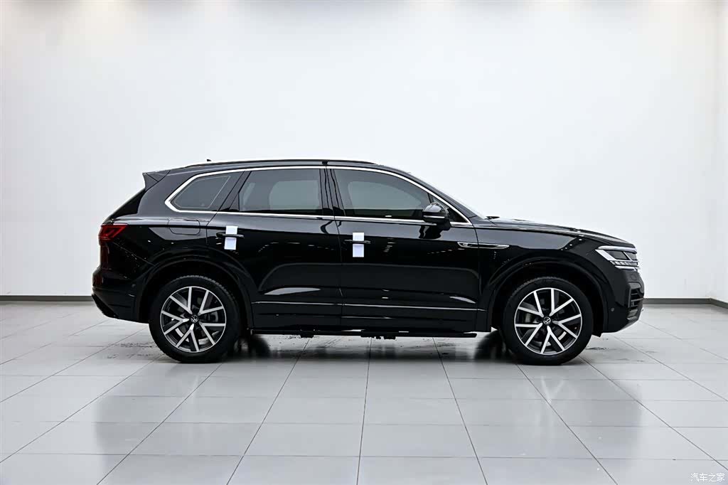 Volkswagen Touareg, 2025 6