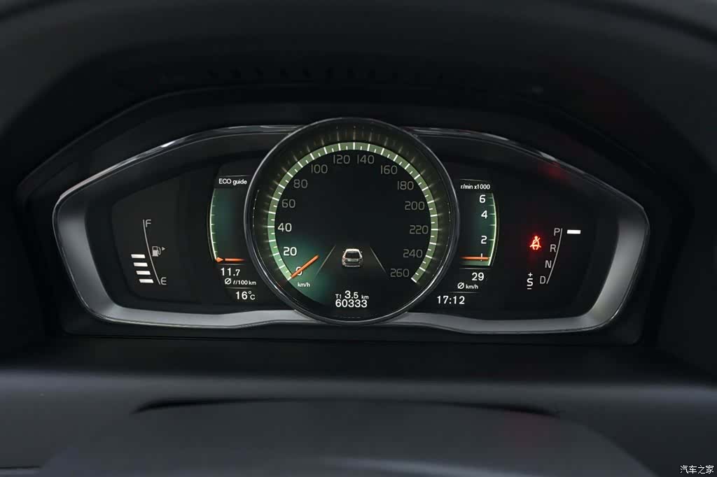 Volvo XC60, 2017 10