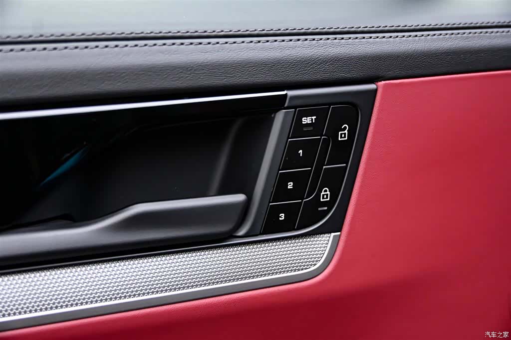 Porsche Cayenne, 2025 27