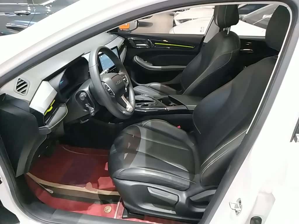 Roewe i5, 2022 15