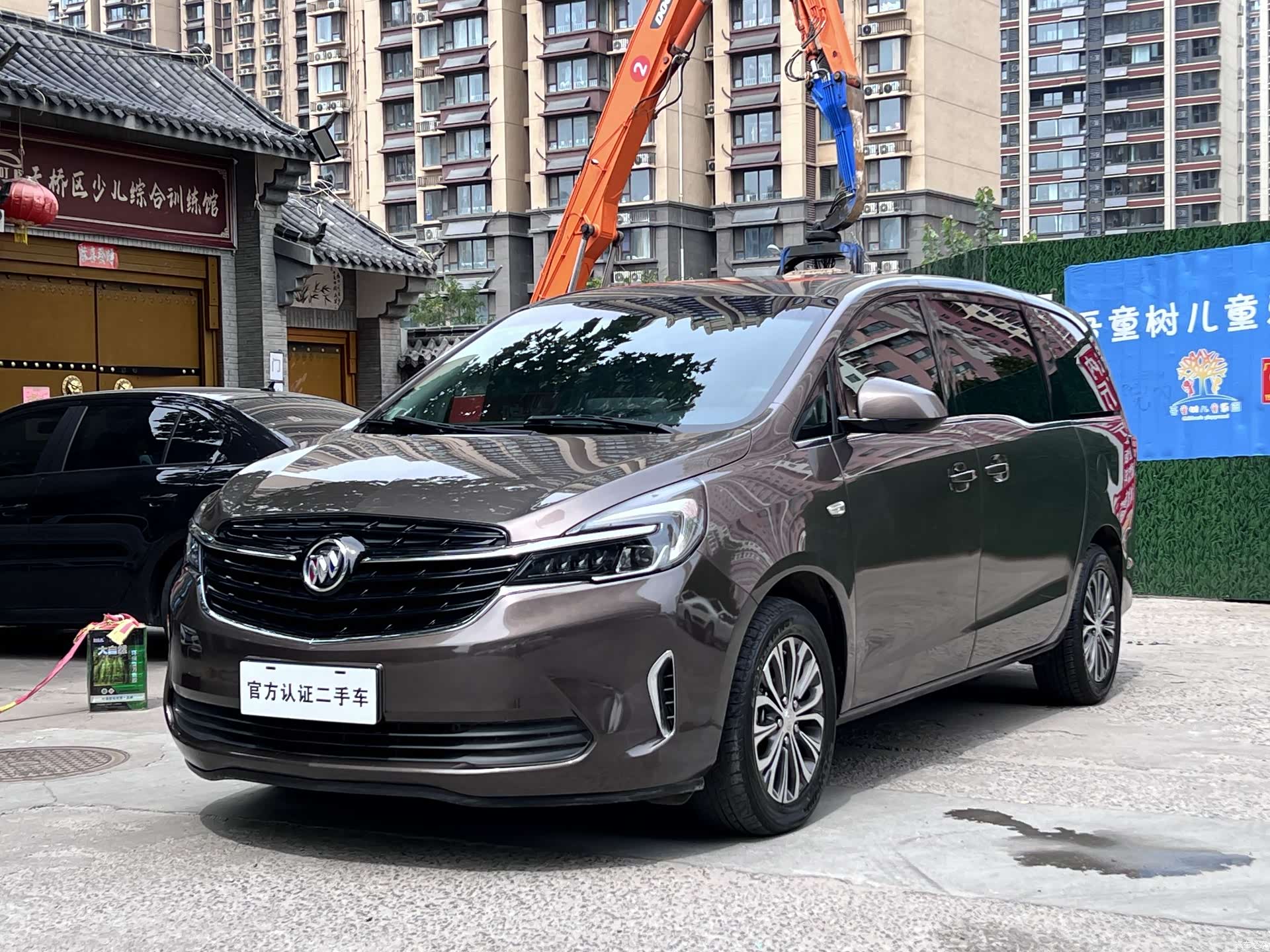 Buick GL8, 2022 1