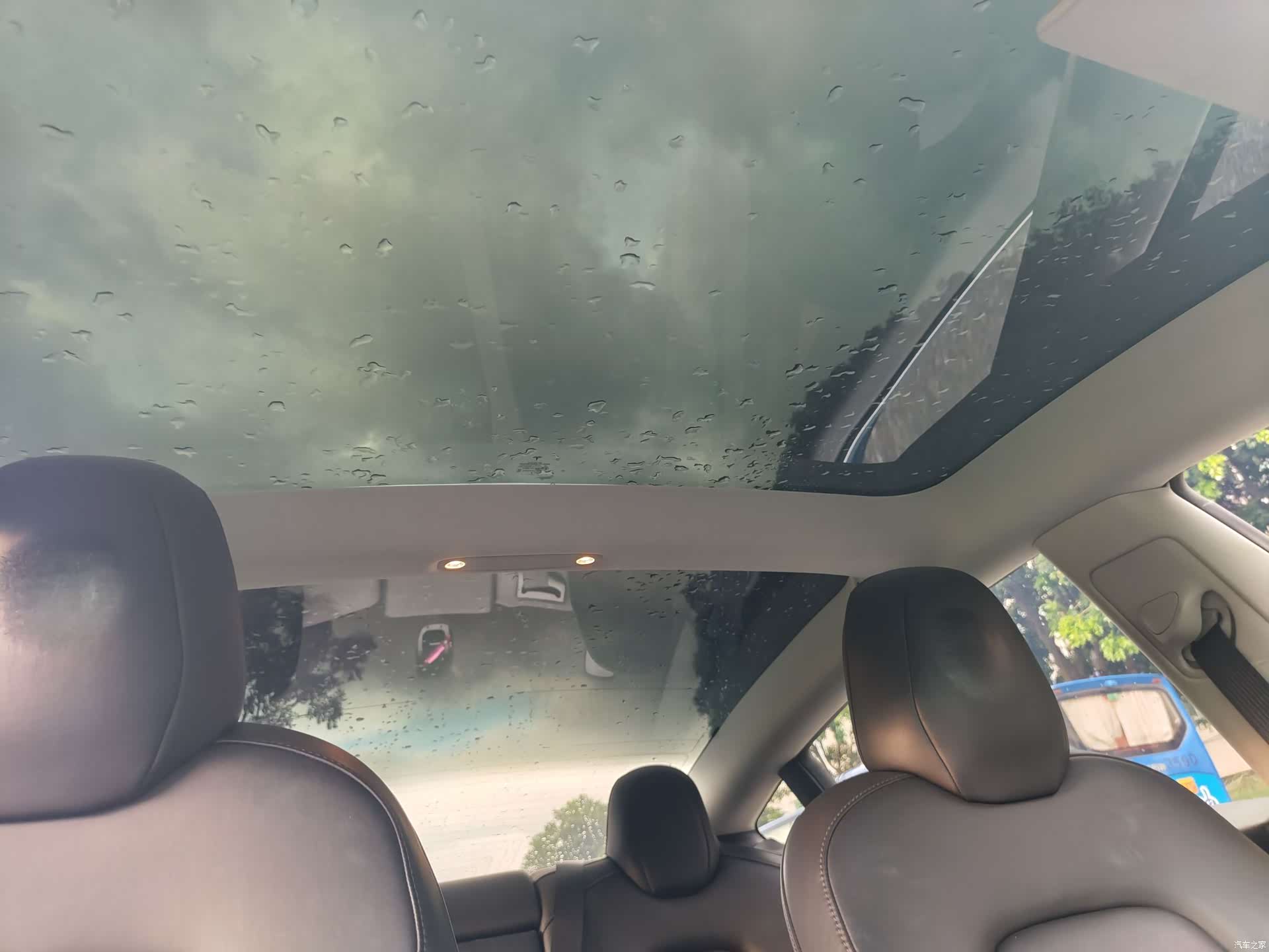 Tesla Model 3, 2019 17