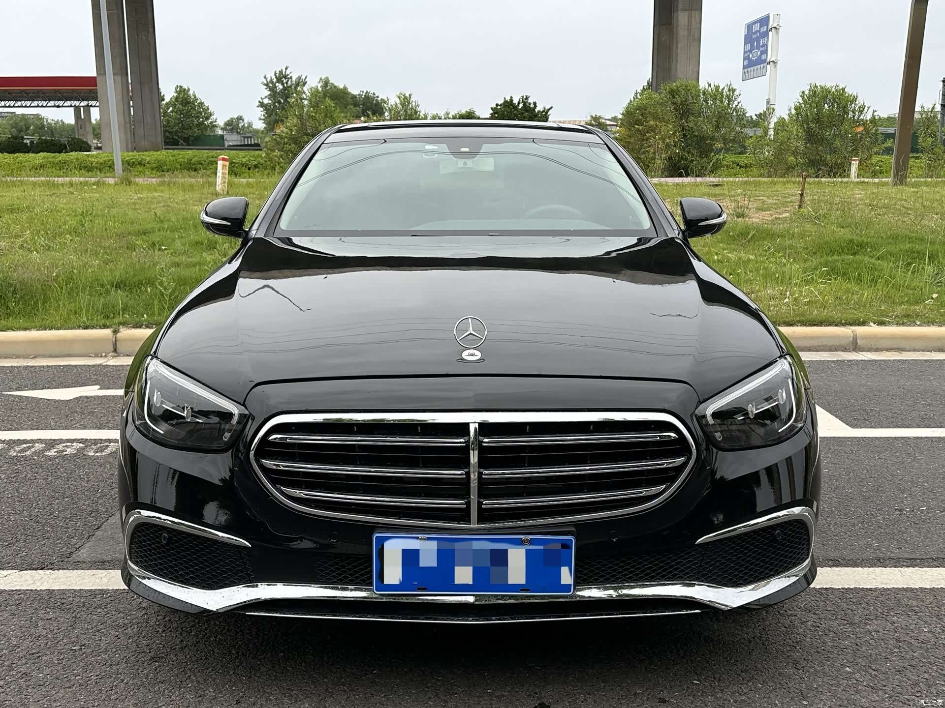 Mercedes-Benz E-Class, 2017 1