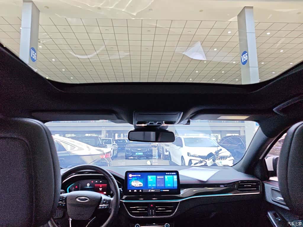 Ford Focus, 2022 14