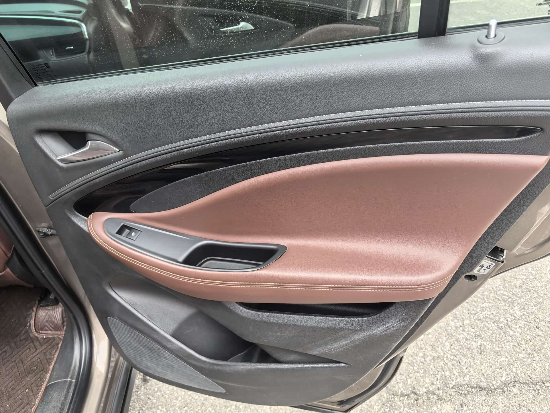 Buick Envision Plus, 2019 18