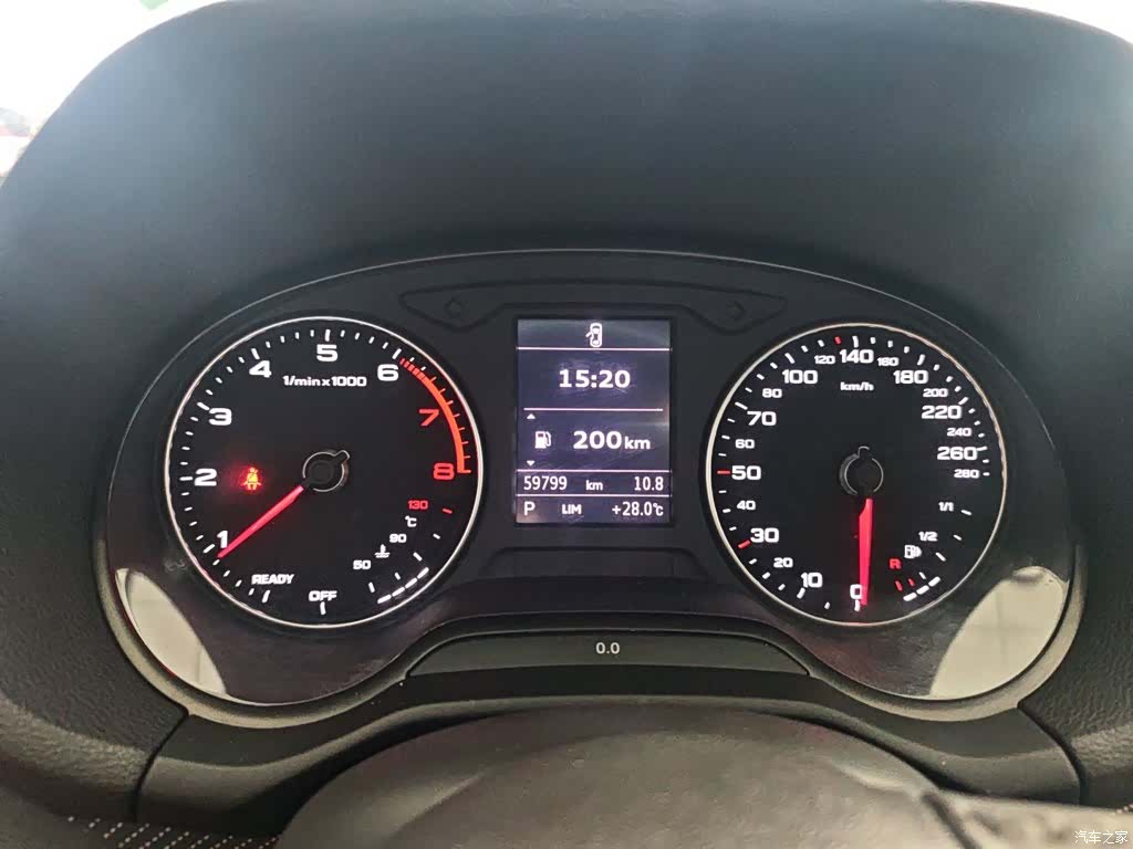 Audi Q2L, 2020 8