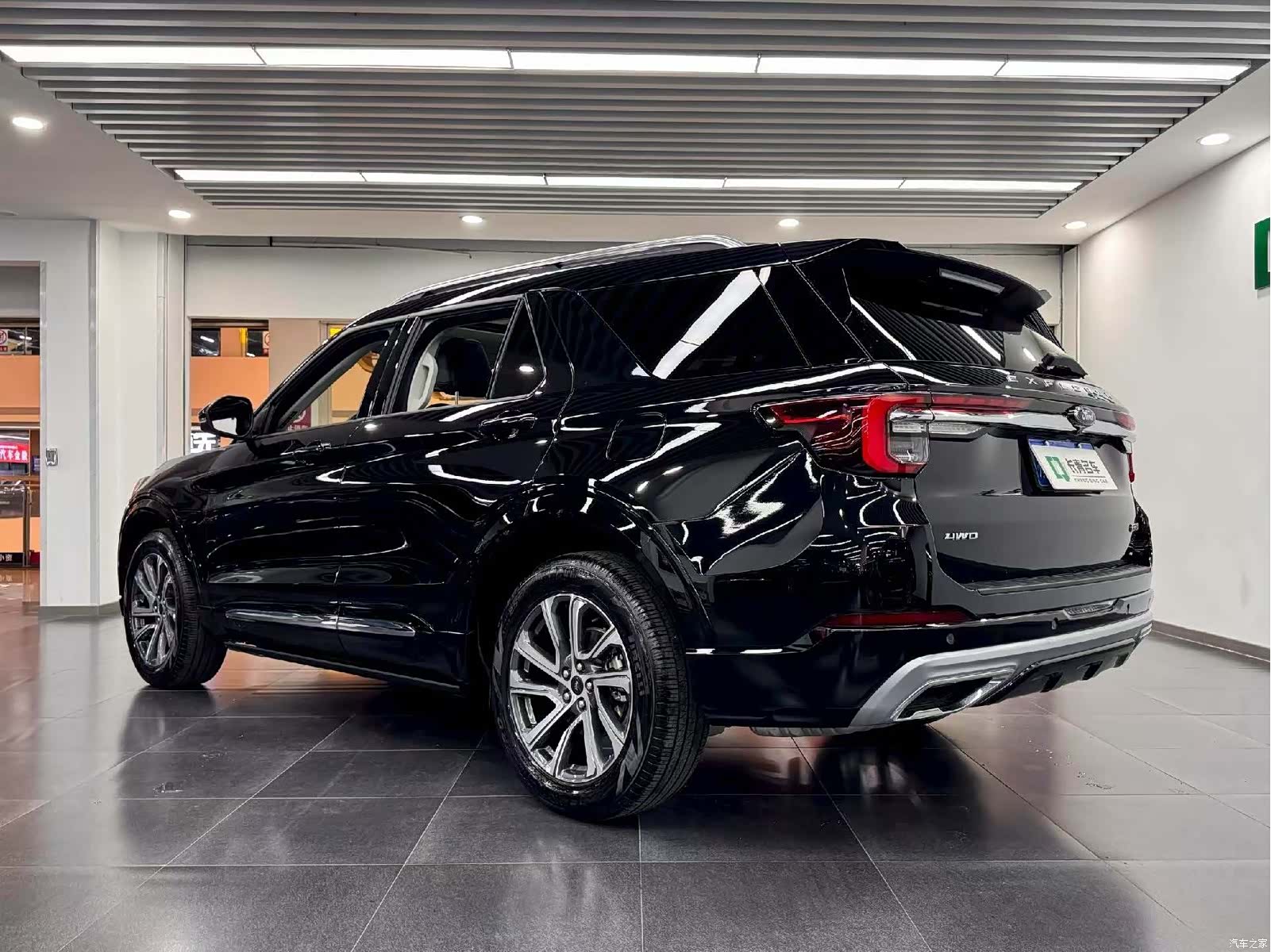 Ford Explorer, 2025 9