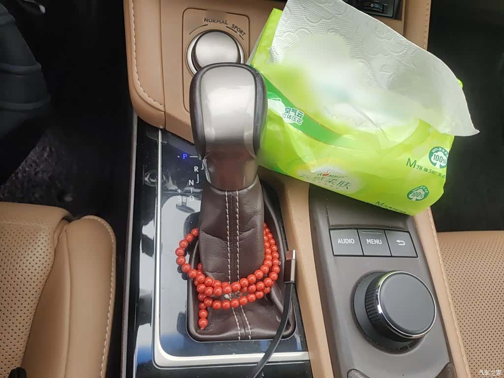 Lexus ES, 2017 7