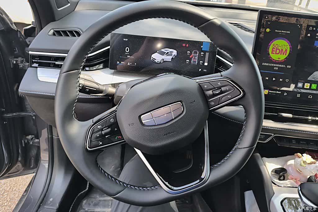 Geely Preface, 2025 15