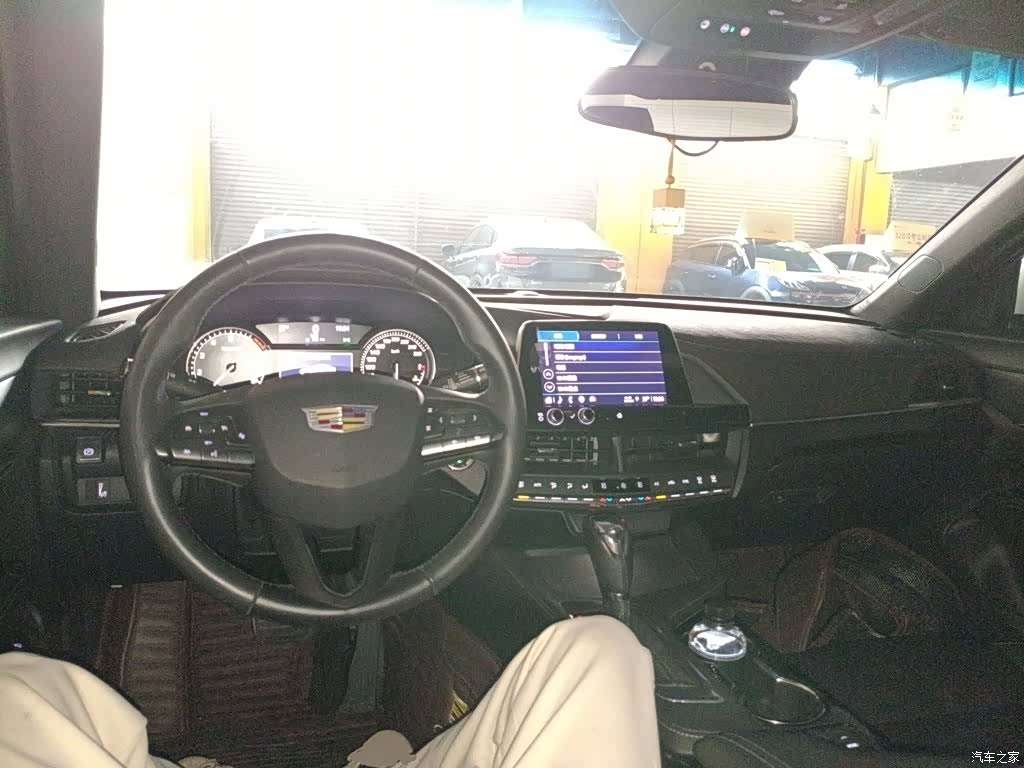 Cadillac CT4, 2023 10