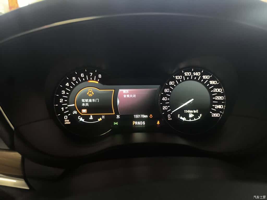 Lincoln MKC, 2018 12