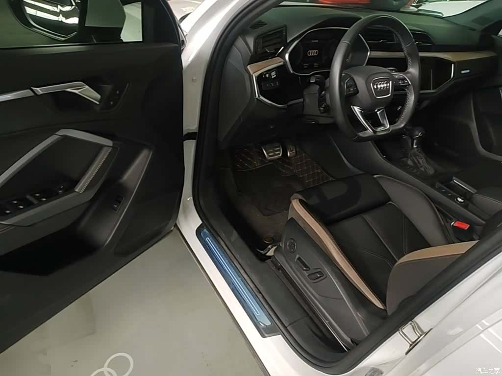 Audi Q3, 2024 16